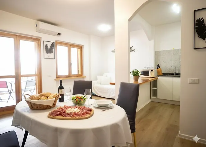 公寓 Arcobaleno Costarainera